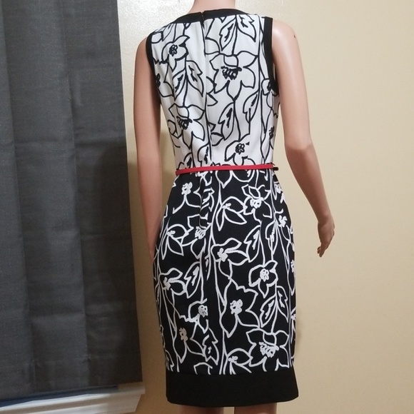 Cute dress - Picture 3 of 8